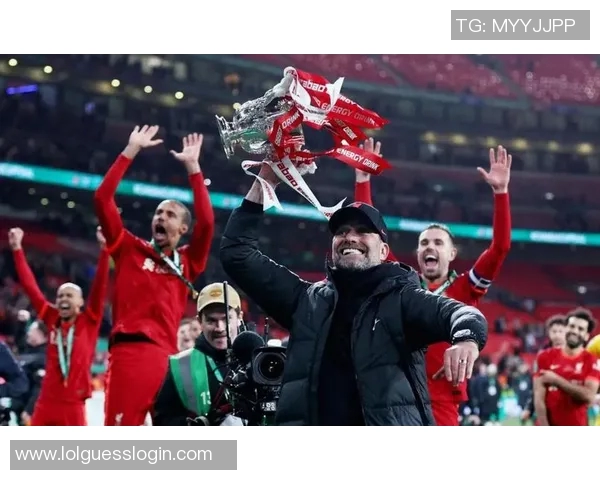 友谊赛激战：AC米兰逆转利物浦红牌事件引发全场热议