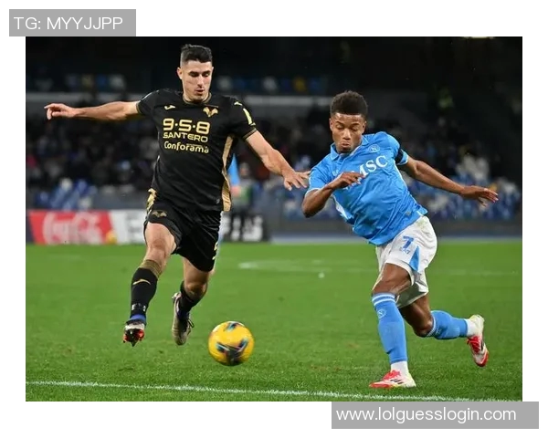 意甲激战：那不勒斯逆转里昂引发争议判罚全场沸腾